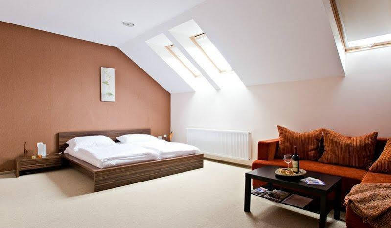 Central Apartman Sopron Extérieur photo